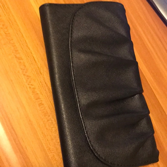 Wallets - Picture 3 of 4